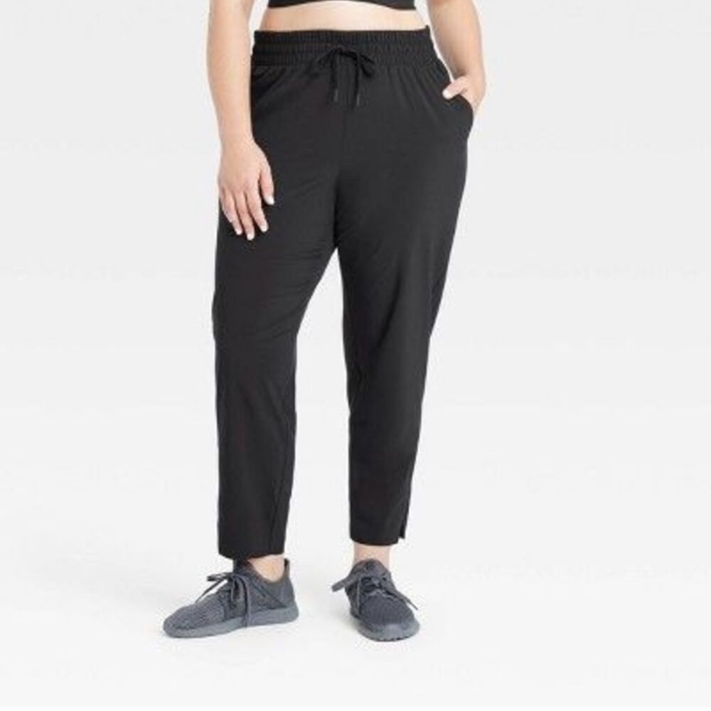 All in Motion Black Women's Active Light High-Rise Taper Pants